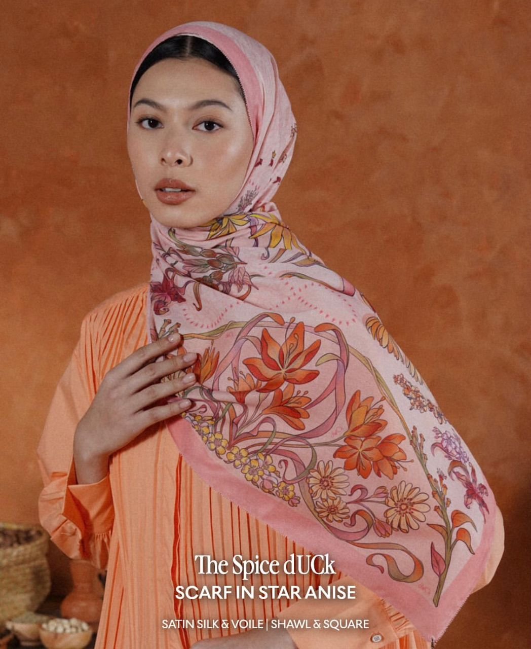 The spice duck square & shawl in star anise